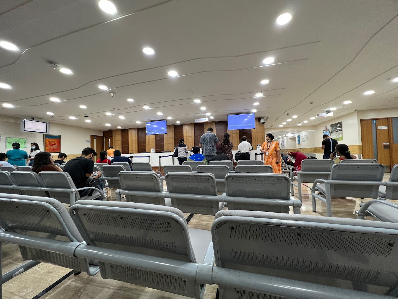 Apollo Hospital Bangalore Bannerghatta gallery 2